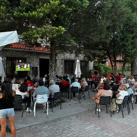 Hotel Restaurante Rio Cuervo Vega del Cadorno Zewnętrze zdjęcie