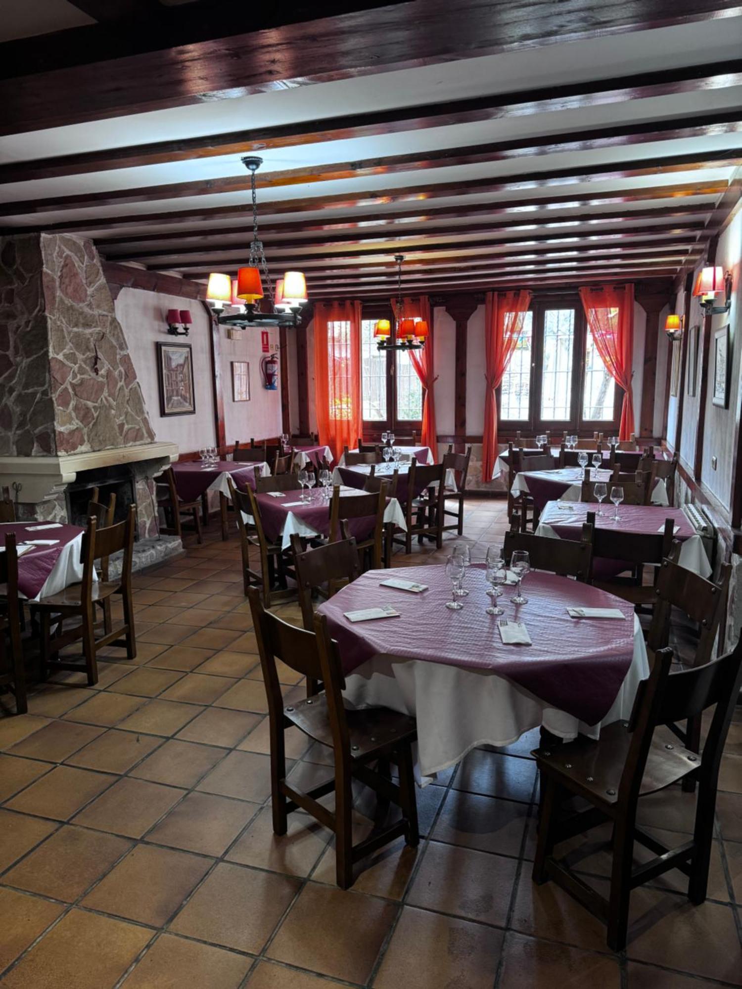 Hotel Restaurante Rio Cuervo Vega del Cadorno Zewnętrze zdjęcie