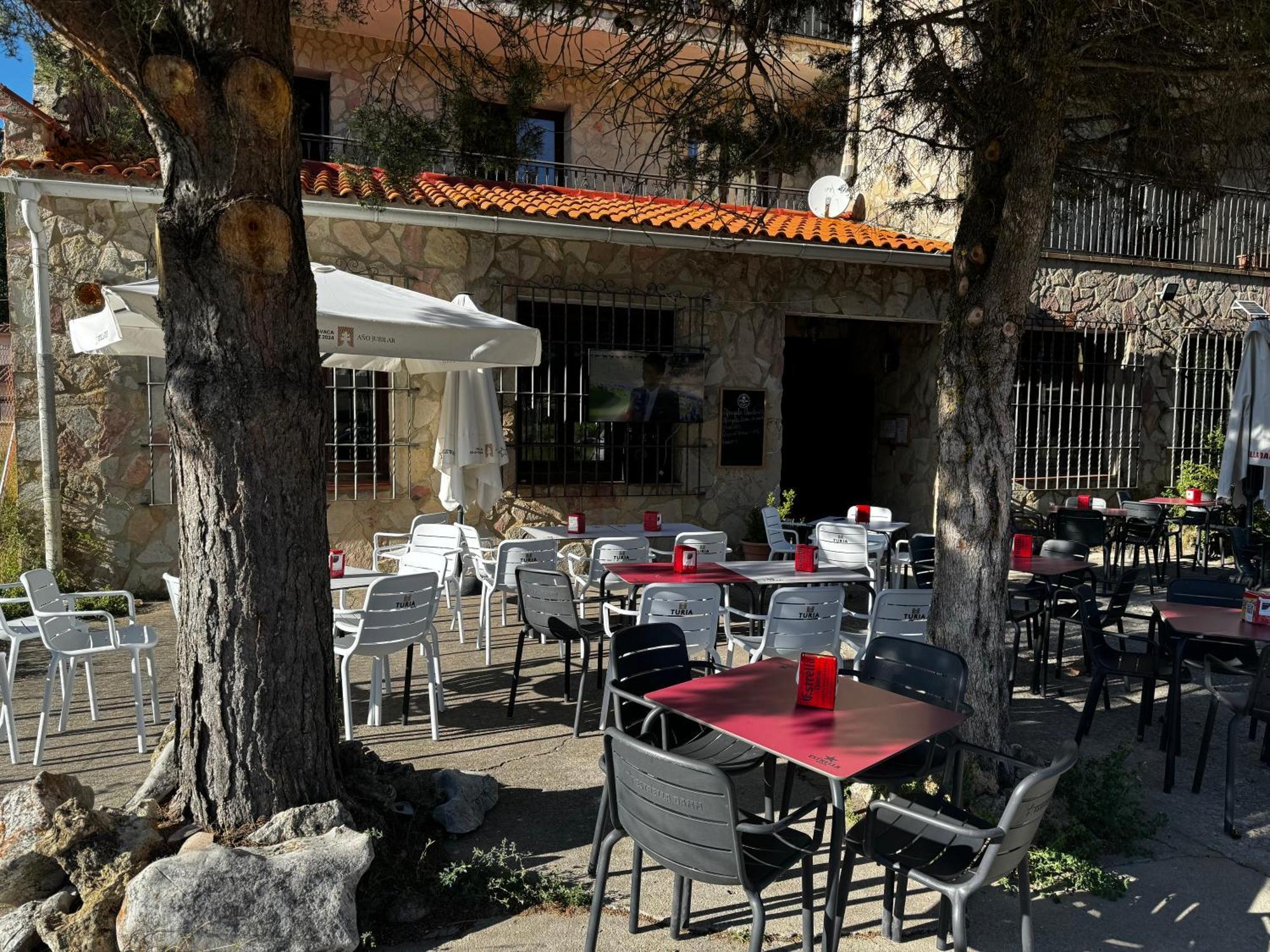 Hotel Restaurante Rio Cuervo Vega del Cadorno Zewnętrze zdjęcie